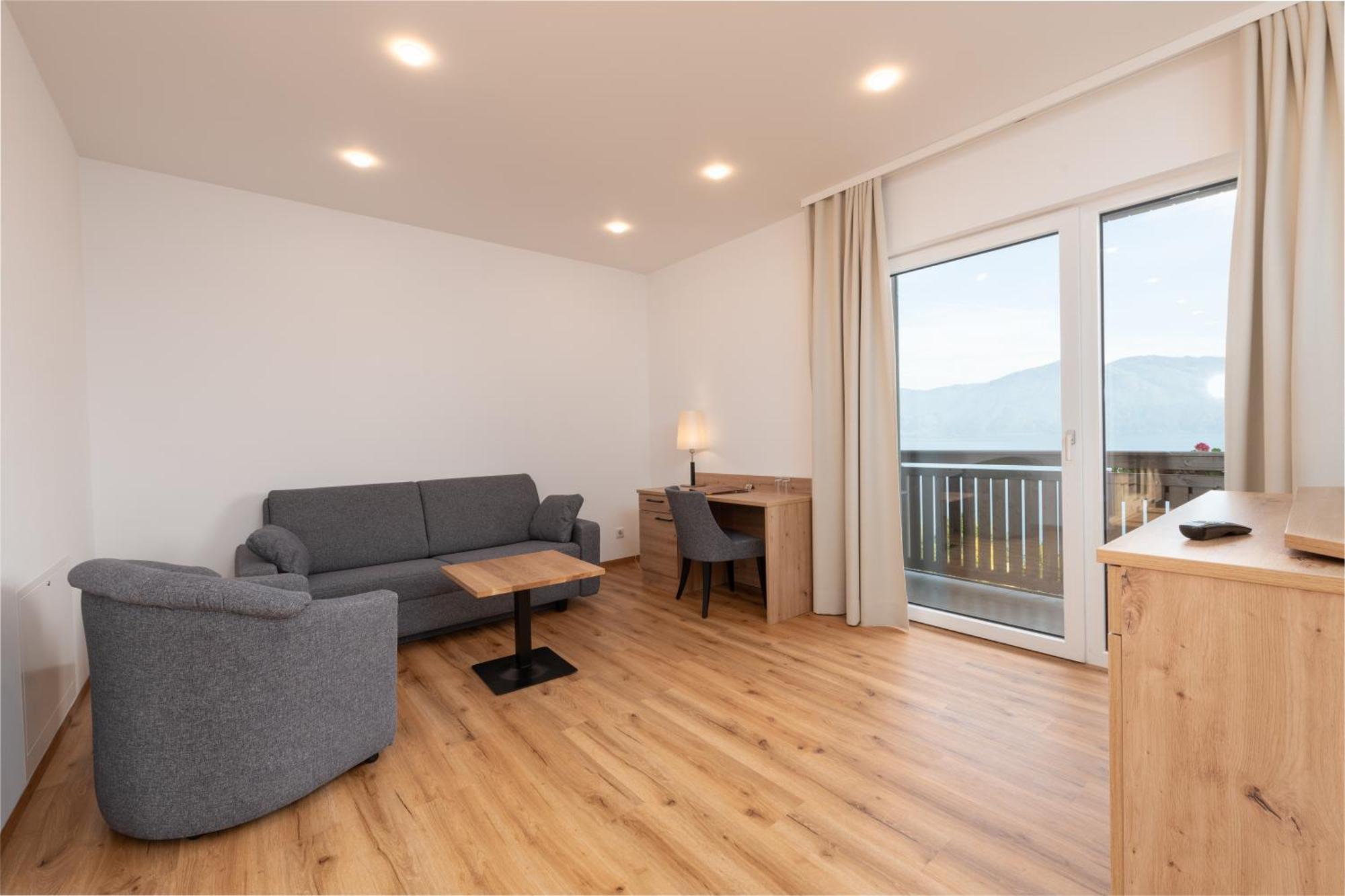 Hotel Schoenberger Nussdorf am Attersee Bagian luar foto