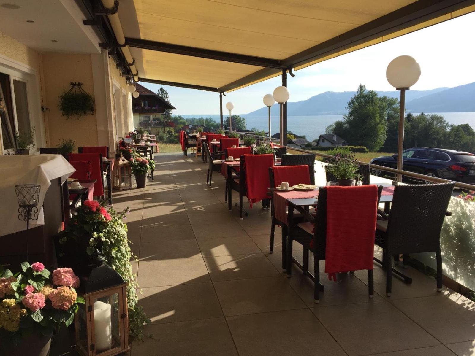 Hotel Schoenberger Nussdorf am Attersee Bagian luar foto