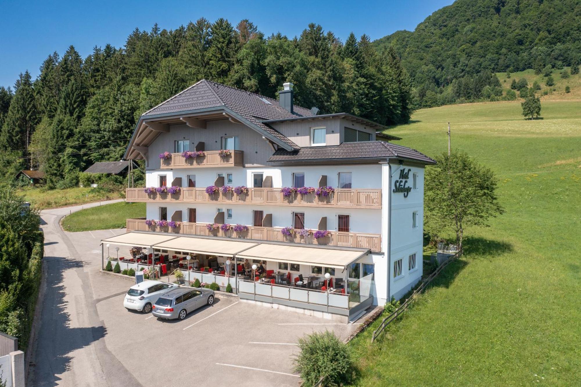 Hotel Schoenberger Nussdorf am Attersee Bagian luar foto
